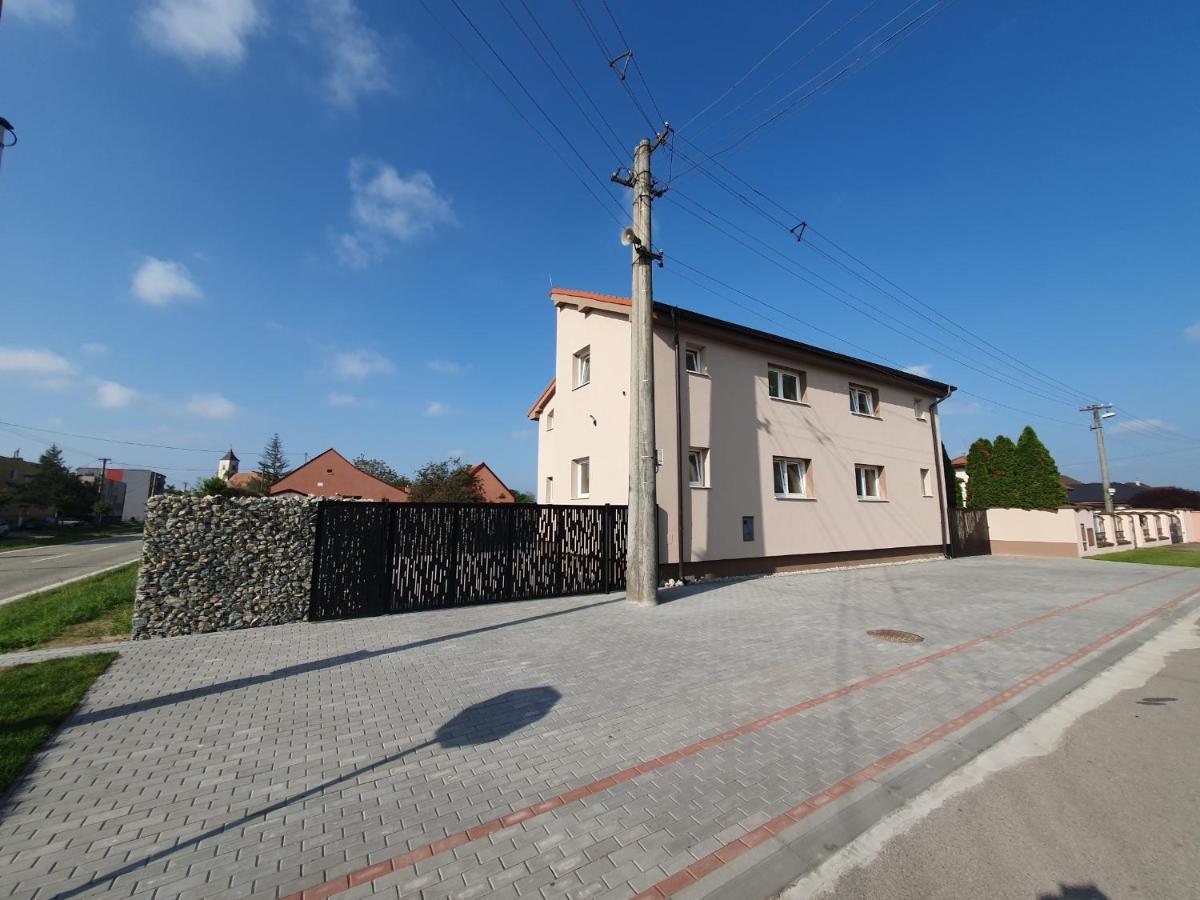 Penzion Frenat Kuty Exterior photo